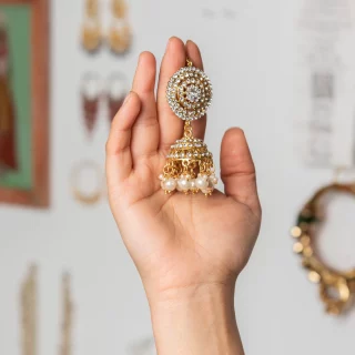 Does jewellery hold sentimental value for you?  To show the beauty and cultural value that jewellery holds for herself, Monica’s edition of Makers Space displays large-scale creations that are soft and squish between your fingers, inviting you to play and touch.  Open until 13 December.  @blacktowncitycouncil @creatensw @monicaranirudhar  #BlacktownArts #BlacktownCityCouncil #MakersSpacewithMonicaRaniRudhar #Jewellery #Heirloom #Sculptures  --- 
Images: Image 1, 2 and 4, Monica's artwork in studio, 2025, photo by Garry Trinh.
Image 3, Monica in studio, 2025, photo by Garry Trinh  ID: Images showcase Monica holding an earring against a white wall with her other pieces of jewellery hung up. Image 3 showcases Monica in a dark space with black background and a number of hands around her face holding earrings.